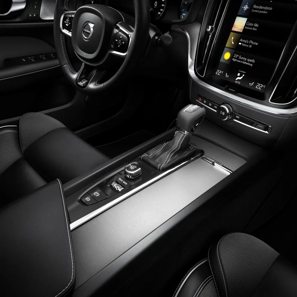 Volvo S60 R-Design interior