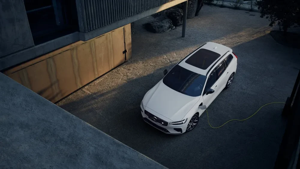 volvo_recharge_hybrid